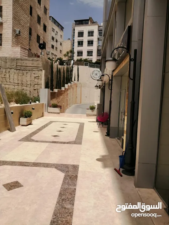 محل تجاري للإيجار أو للبيع مع سده في خلدا عمارة القدس امتداد شارع وصفي التل