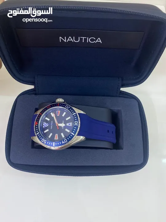 ساعه NAUTICA استخدام مره واحده فقط