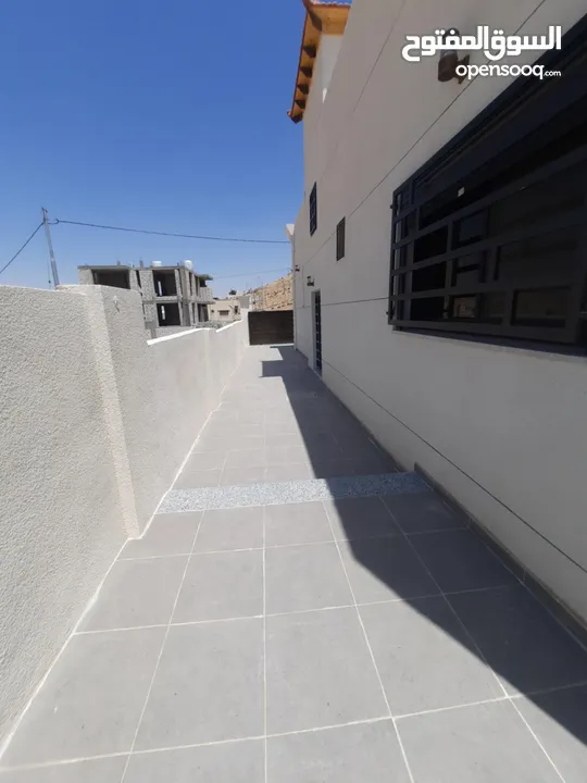 شبه فيلا في ارقى مناطق شومر