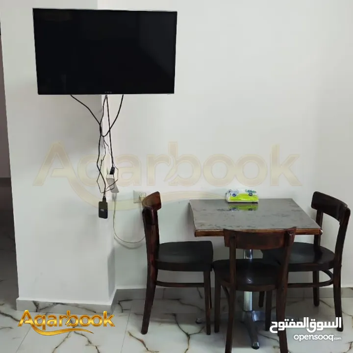 استوديو مفروش للايجار في شارع القدس بالقرب من الهلال الاحمر