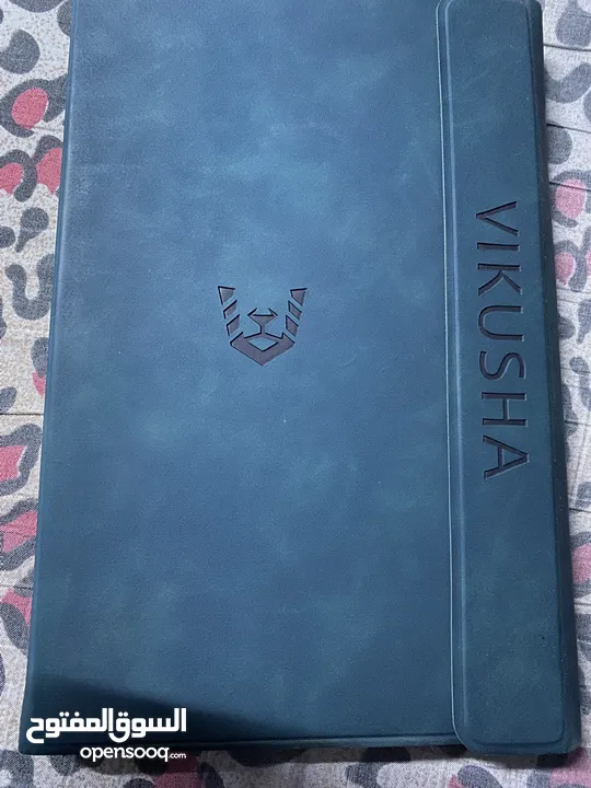 تابلت VIKUSHA  V-Z60 للبيع استعمال خفيف معًا الكرتونه واغراضو وكيبورد وقلم وماوس والكفالة لسا شغاله