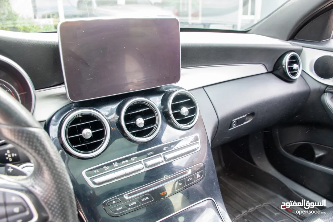 مرسيدس سي 300 بانوراما فل مواصفات C300 Luxury Panorama Full option