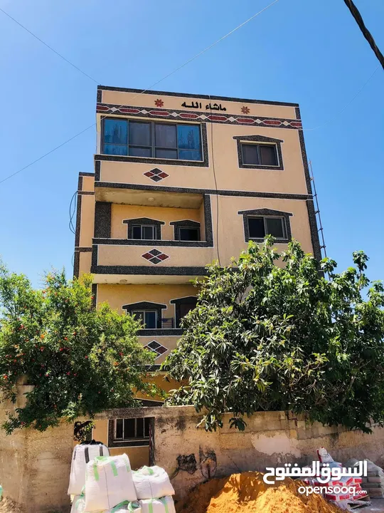 ابو عثمان الزفزاف والجرانيت