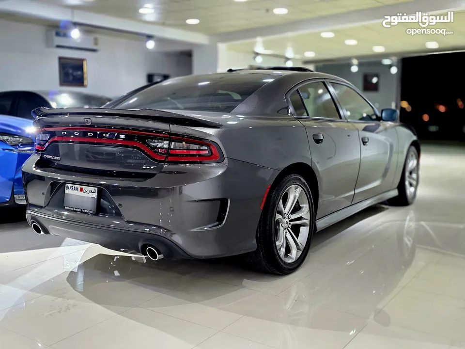 2022 dodge Charger GT V6