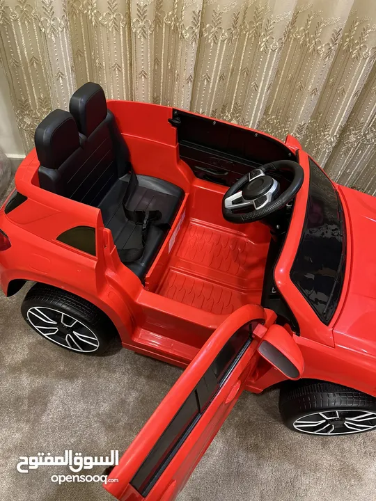 سيارة BMW بحال الوكالة