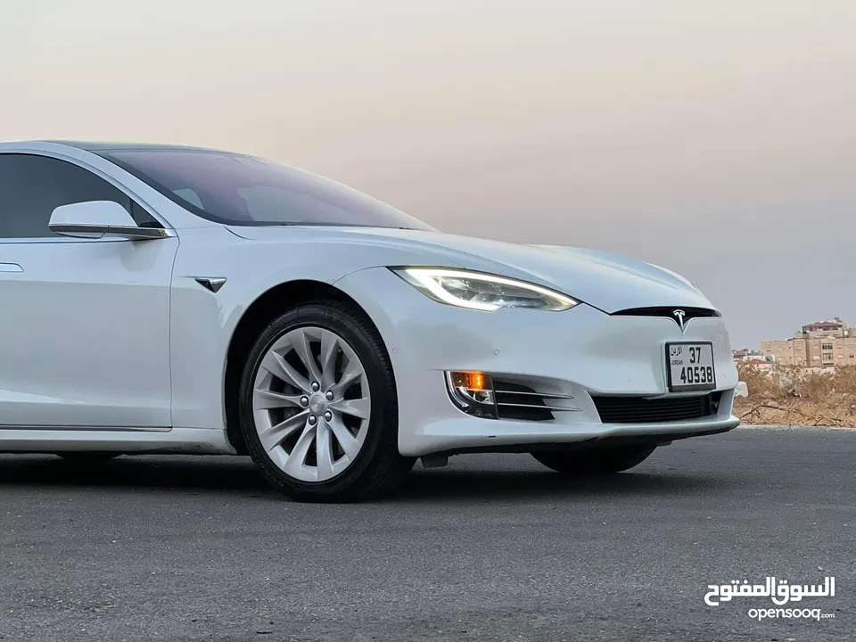 Tesla Model S Long Range Plus 2020 White interior