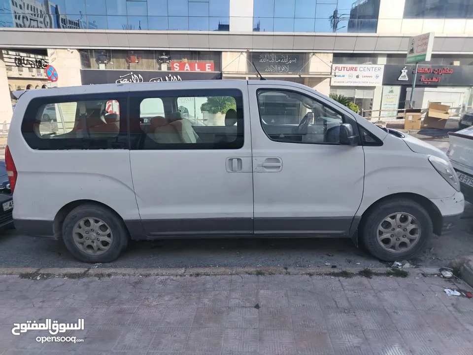 باص هونداي جراند H1 بنزين 8 راكب