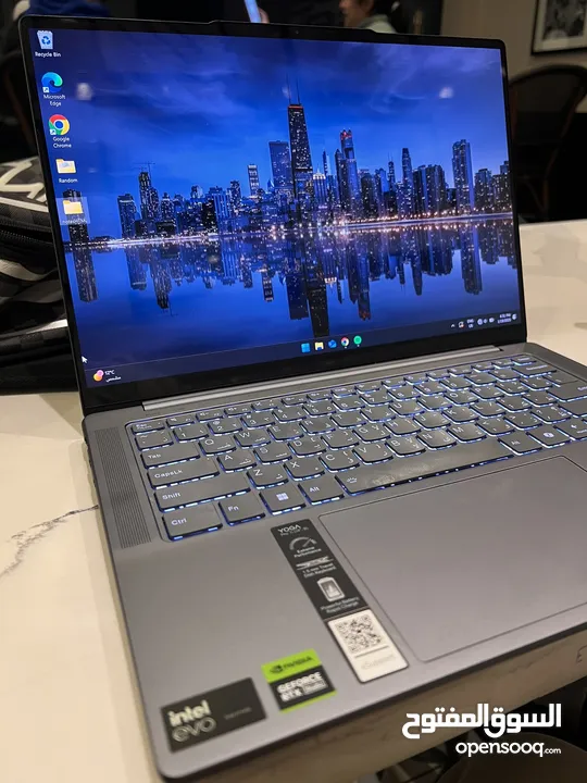 Lenovo laptop yoga pro 7 intel i7 RTX 4050