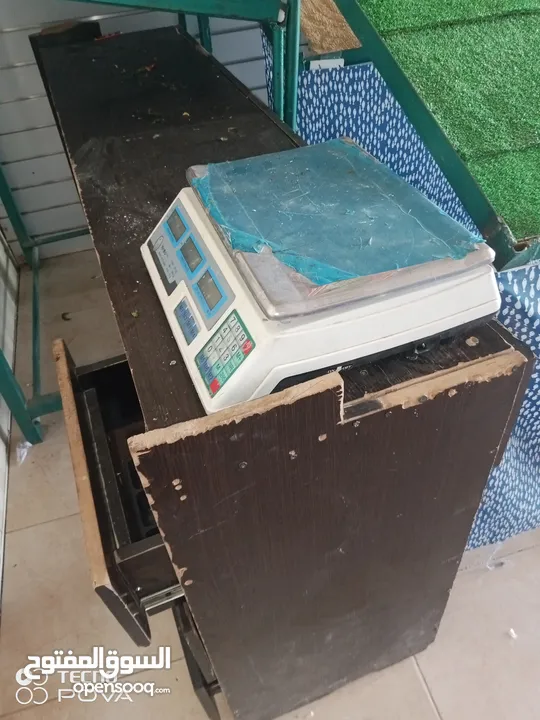 ستاندات وطاولات عرض لمحل خضار وفواكة