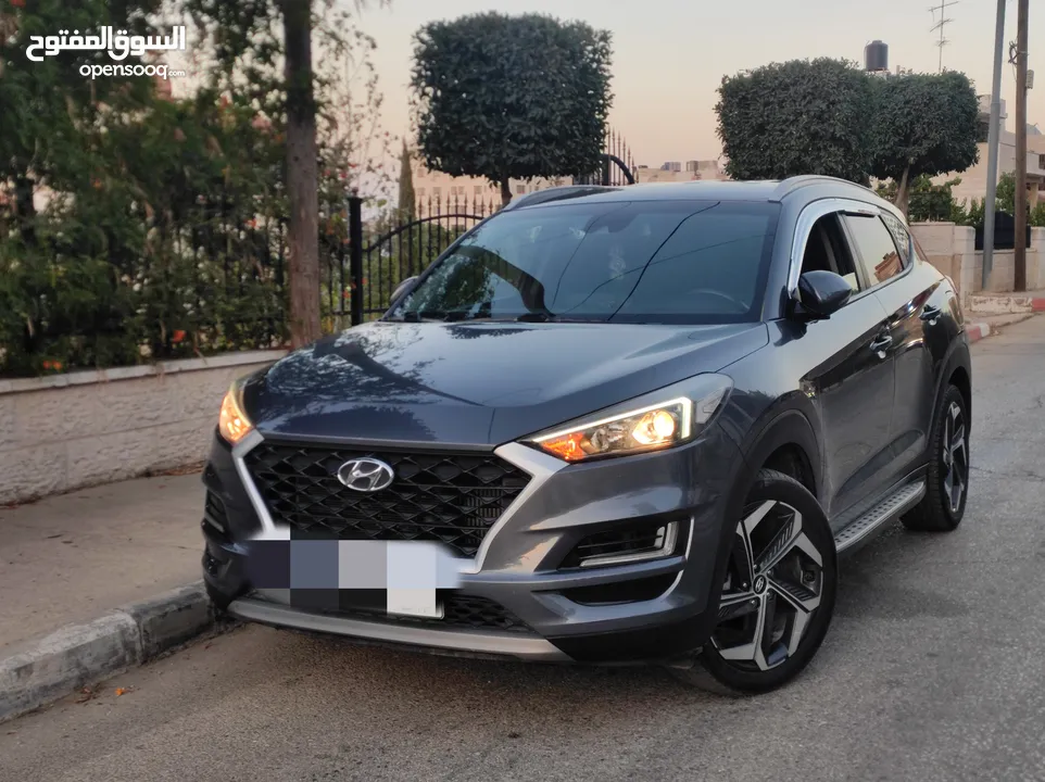 هونداي توسان فل بدون فتحه 2020ترخيص2019 ماشي فقطططط 85000كم للبيع بسعر مغري ع الكاش 95000الف شيكل