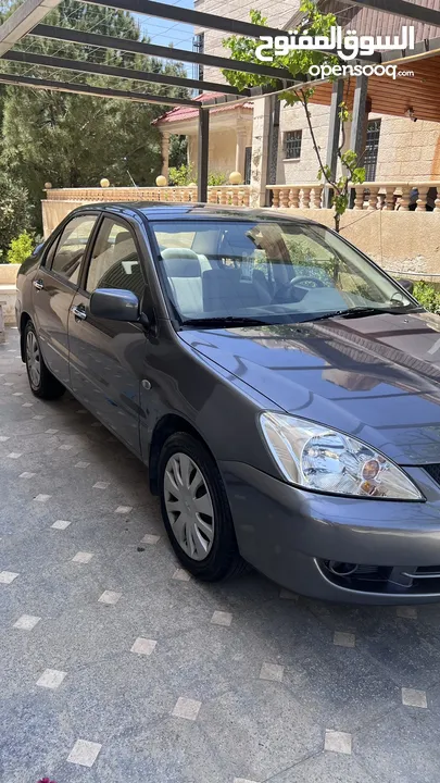 متسوبيشي لانسر 2009 للبيع