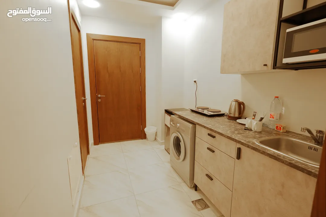 أجنحه سكنيه مفروشه بنظام فندقي وخدمات عاليه وموقع مميز