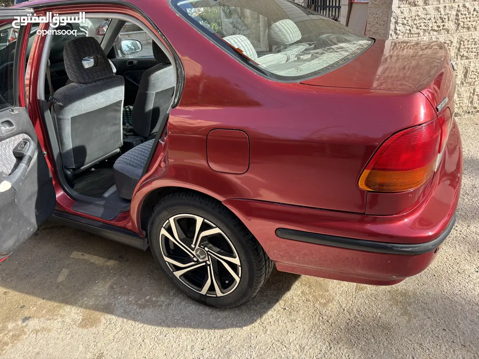 هوندا سيفيك تعتبر السياره في وضع جيد جدا من حيث حالتها القياديه  لا يوجد ضربات في الشصي