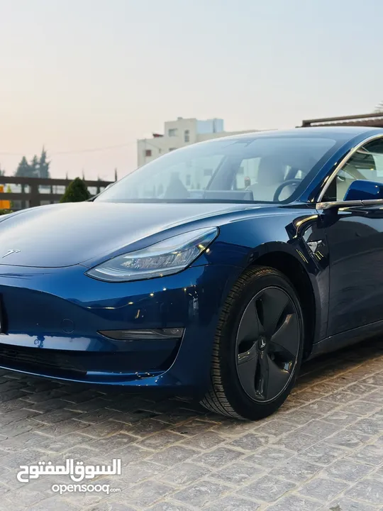 Tesla Model 3 standard plus