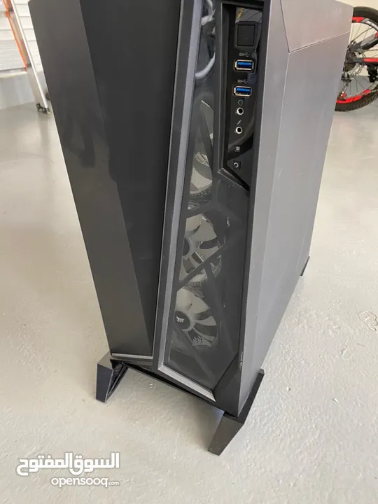 PC case with fans