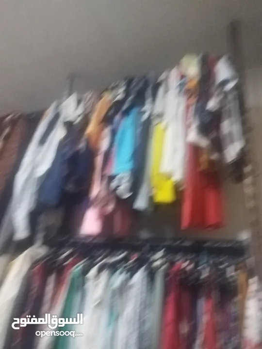 محل باله للبيع كامل 8ستاندات و4000قطعه باله بين ستاتي وولادي وبناتي واطفال و1600علاقه  بسعر حرق