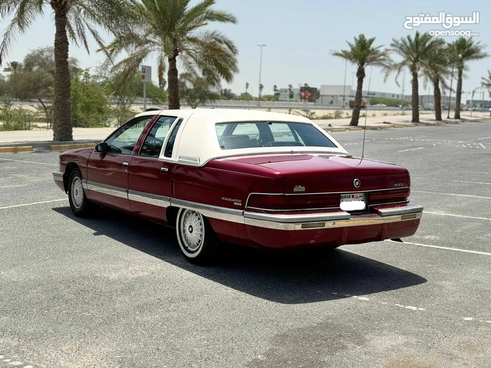 Buick Roadmaster 1993 (Red)