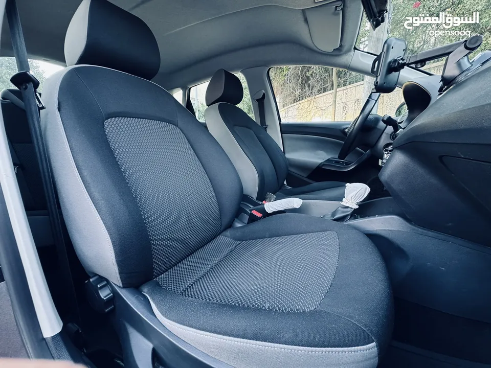 بحالة الوكالة !!! SEAT IBIZA ، أصل أتوماتيك ،ترخيص و إنتاج 2017 ، فحص نخب، عداد قليل