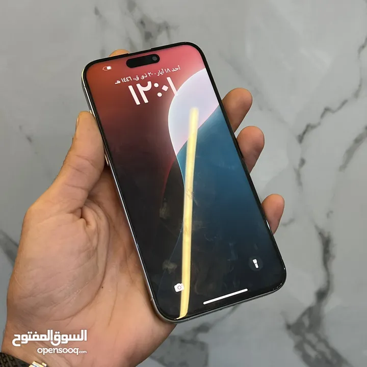 iPhone 15 Promax 256G / e-sim مغيرة الشاشة