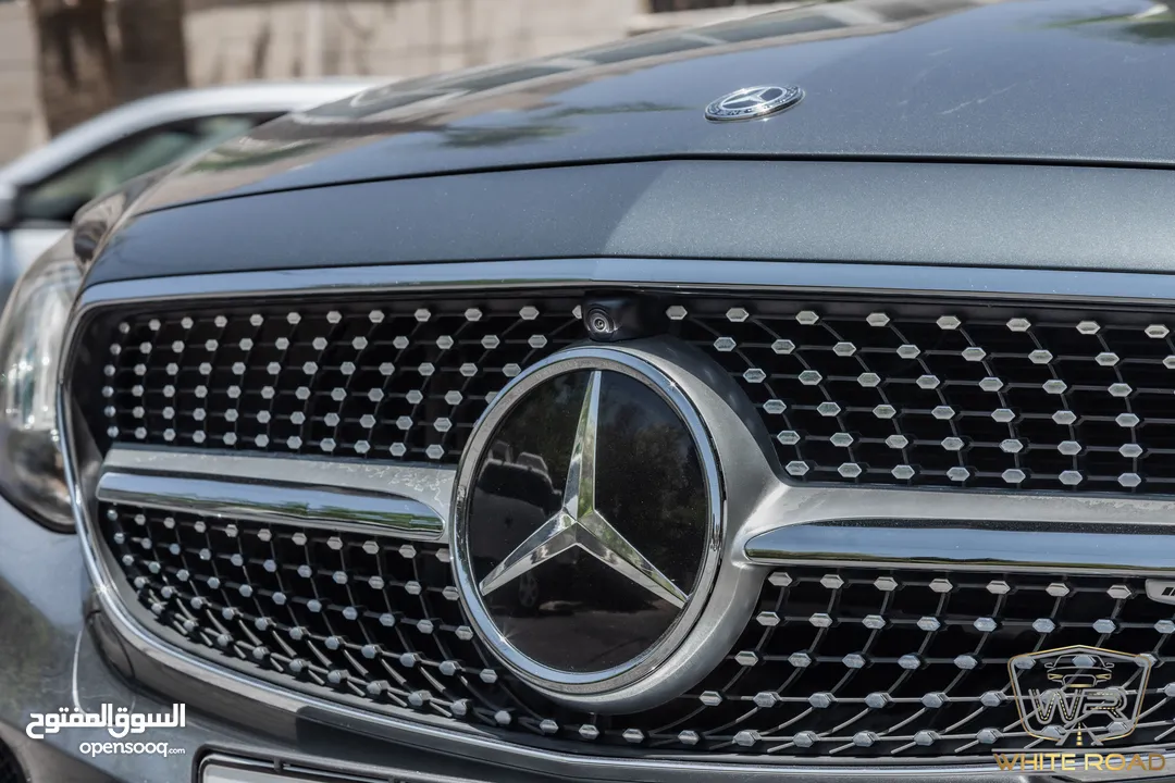Mercedes E200 Amg kit 2017 Gasoline