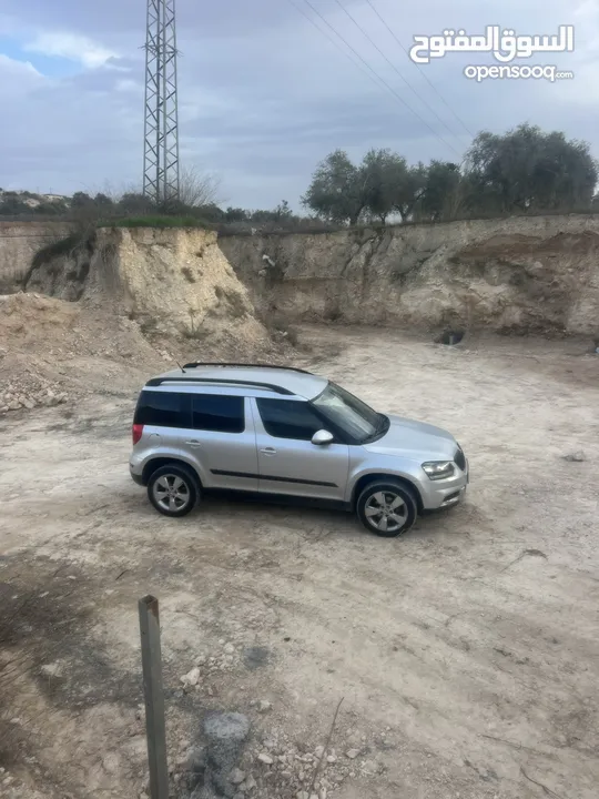 جيب سكودا يتي بنزين 2017