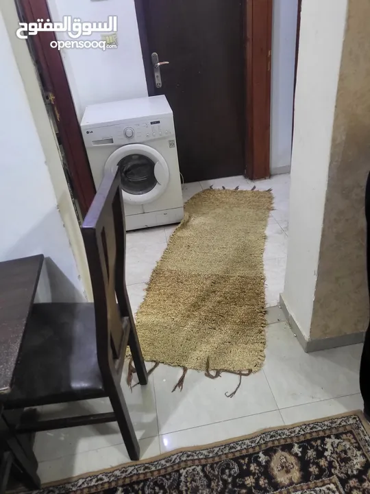 شقتين مفروشات بالكامل في الطيرة دوار نبيل عمرو مباشرة طابق ثاني للبيع دون وسطاء