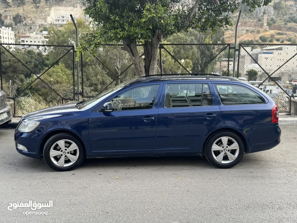 سكودا اوكتافيا رمش