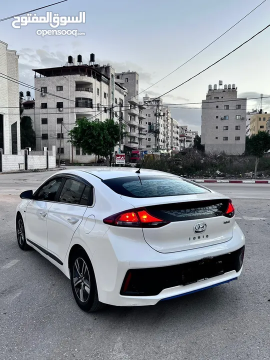 ايونيك هايبرد كرتووونه