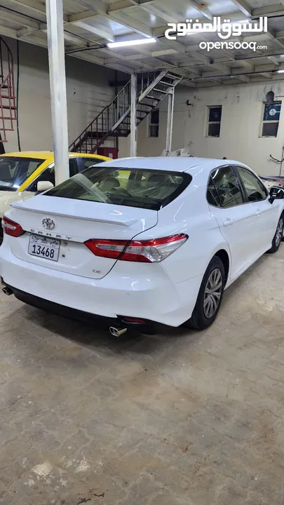 Toyota Camry 2018 beige for sale