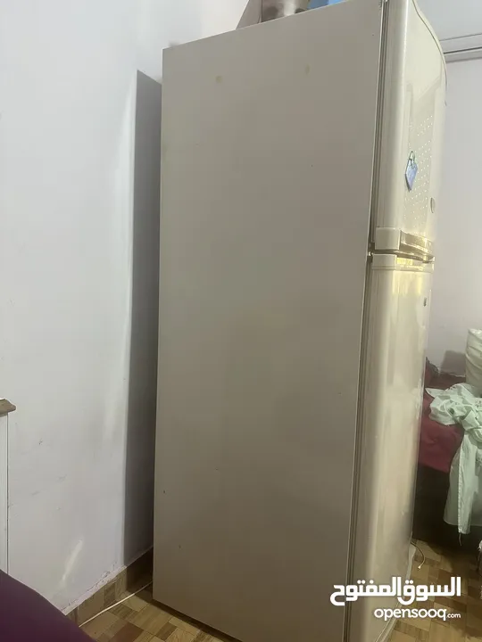 ثلاجة شارب