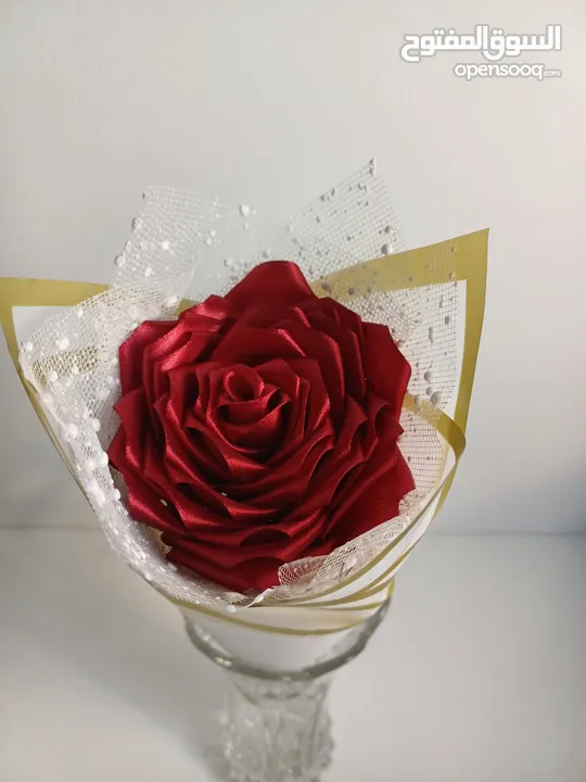 Artificial handmade flowers