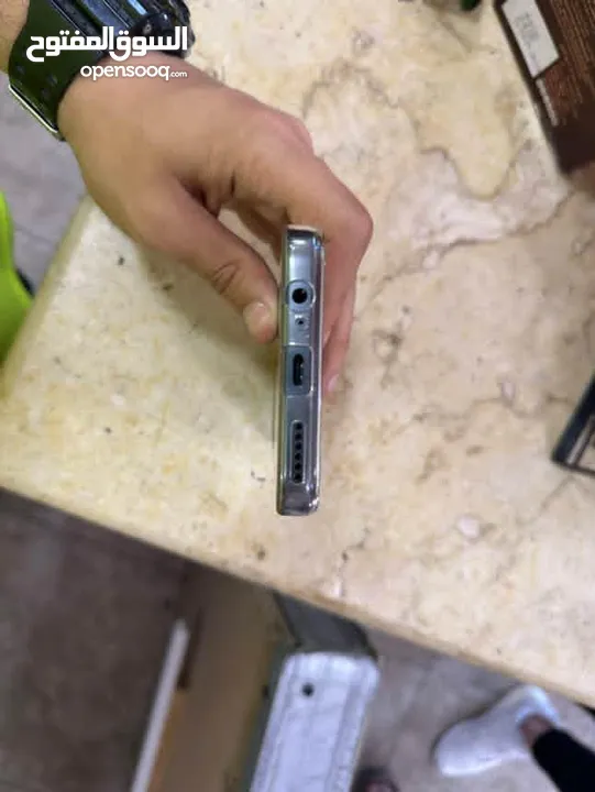 هاتف وكالة فقط كسر بالشاشه