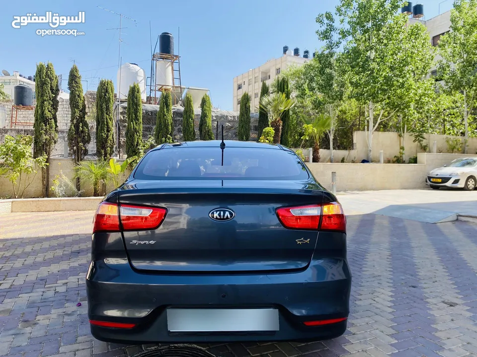 كيا برايد 2017 سيارة ممتازة جدا ترخيص وتأمين شامل بصمة دخول بصمة خروج  يد ثانية عداد قليل الله يبارك