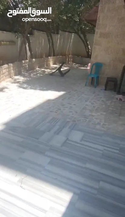 شقه بموقع متميز