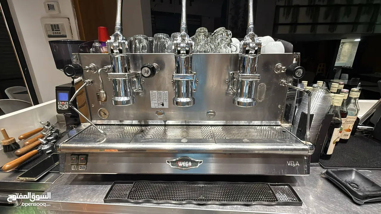 ماكينة اسبرسو ثلاث رؤوس wega