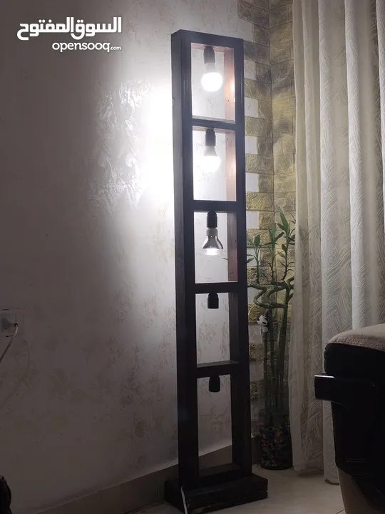 معلاقات خشب ونحاس وكلوبات جديد جديد غير مستعمل