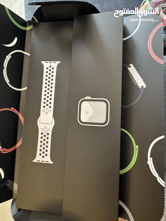Apple watch series 6 44MM Nike Edition silver color