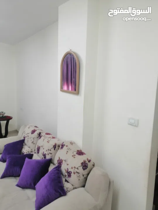 شقه للايجار مفروشه في الارسال خلف مفروشات الرونق الايجار دون وسيط مباشرة 2000ش