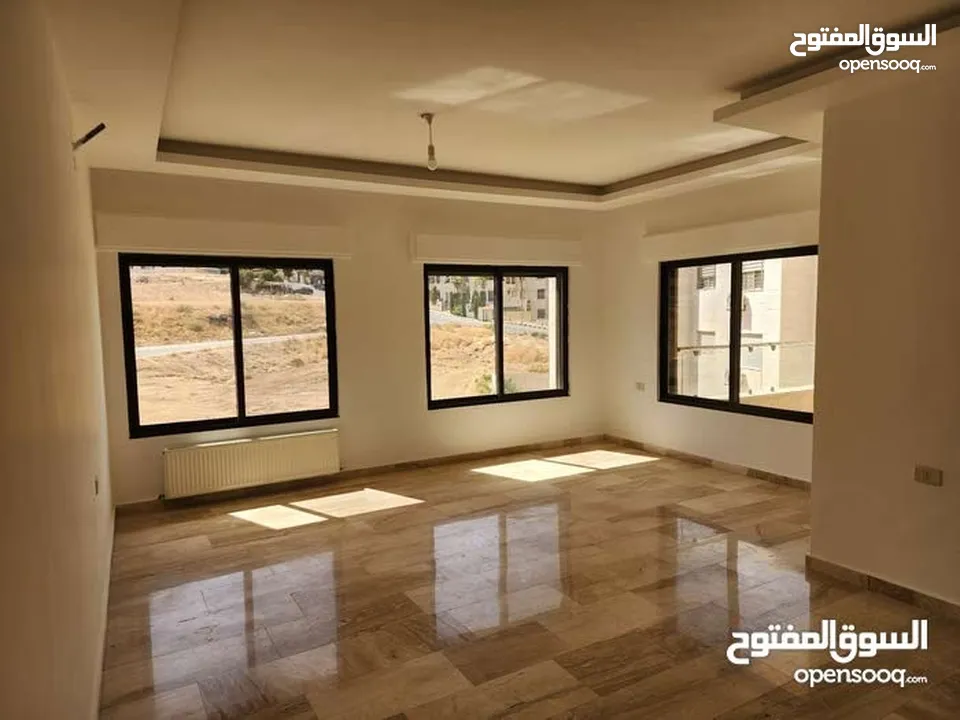 شقة فارغة للأيجار طابق ثاني - ضاحية النخيل - 155م -(1072)