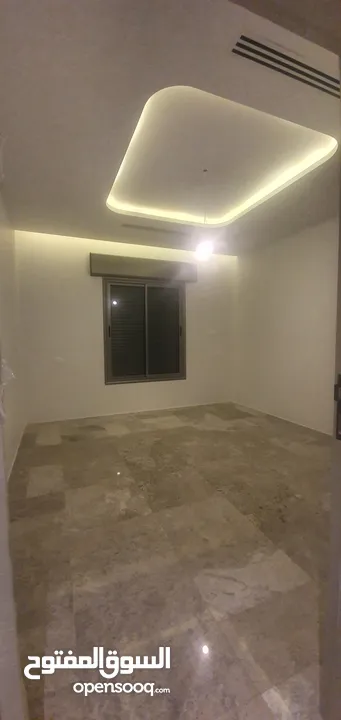 شقة صغيرة جديدة للبيع ماشاء الله في مدينة طرابلس منطقة النوفليين بعد سوق النوفليين علي يمين