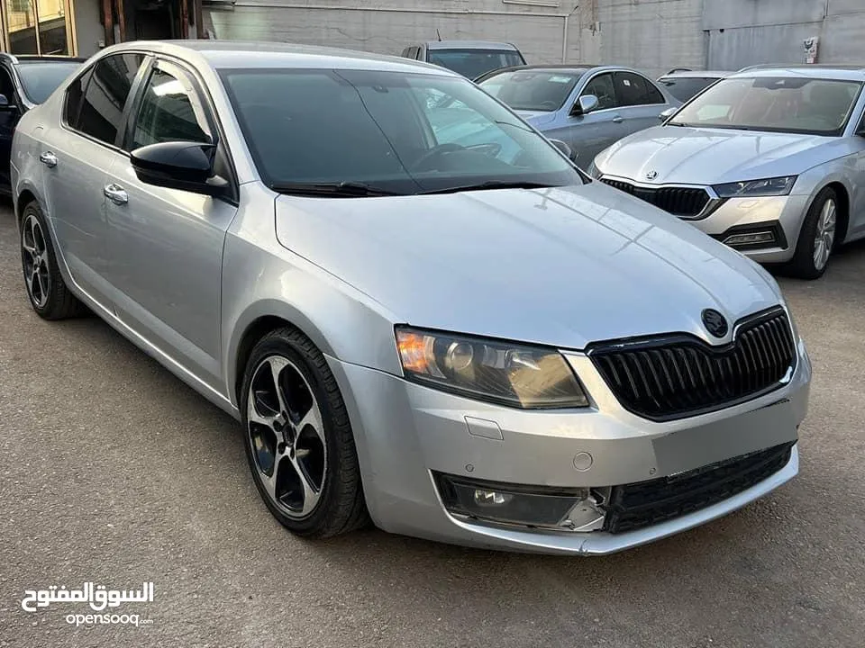 سكودا اوكتافيا صالون فحص نخب