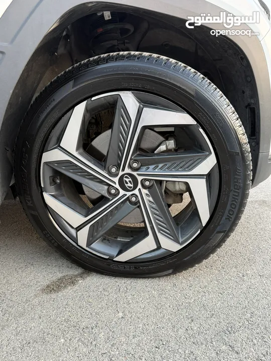 هونداي توسان ترخيص 2022 محرك 1600 هايبرد plug in/يقطع على الشحنه 65 كيلو متر 271 حصان