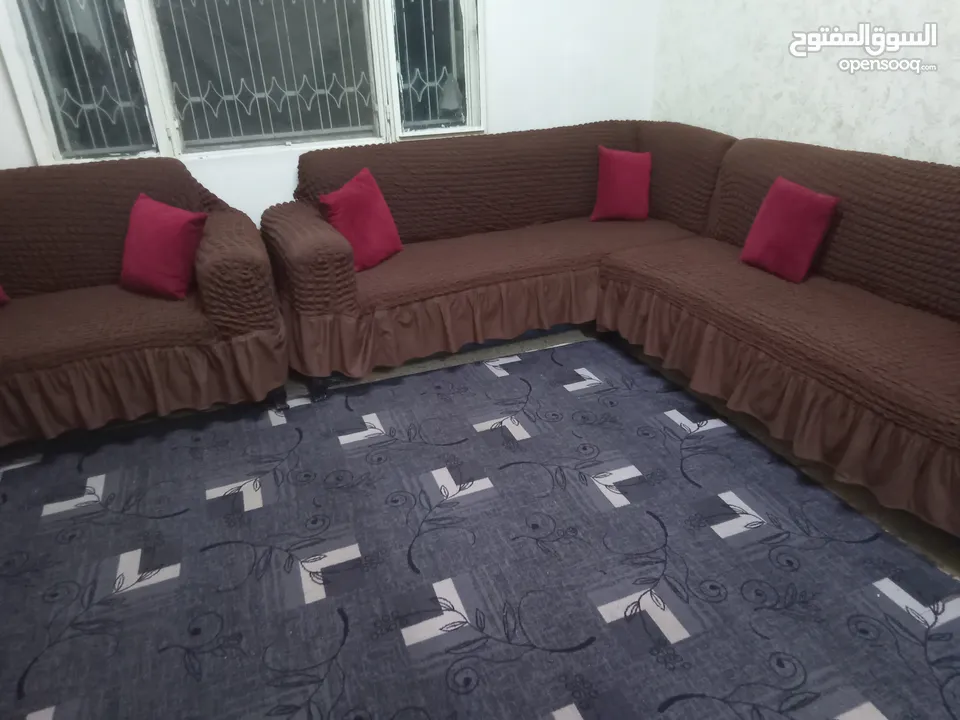 اثاث منزلي للبيع استعمال بسيط