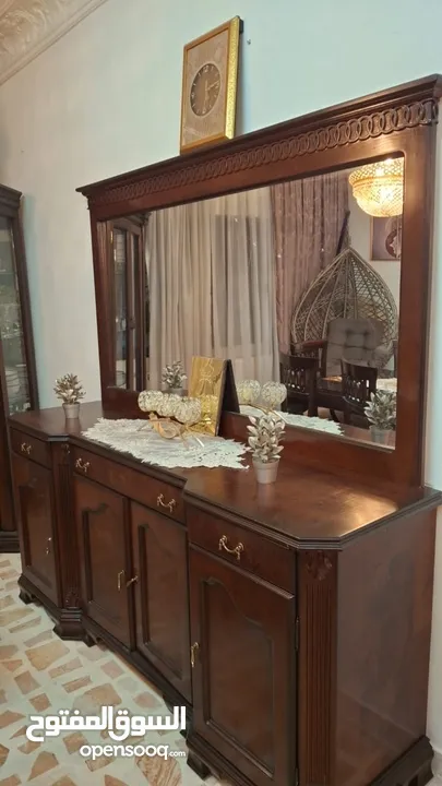 كنب وطاولة سفره استخدام شهرين