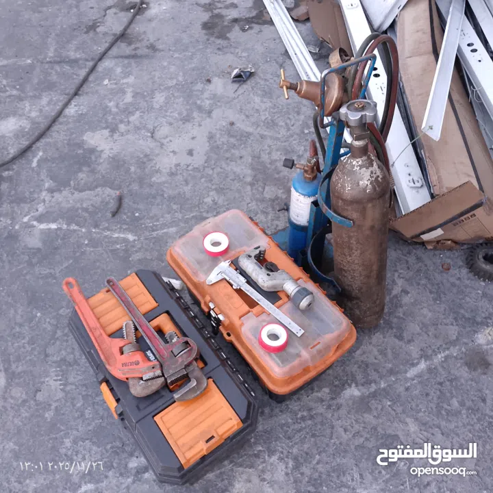 خدمة صيانة اجهزة تبريد صناعيه و تجاريه ومنزليه  وشفط هواء  وتكييف