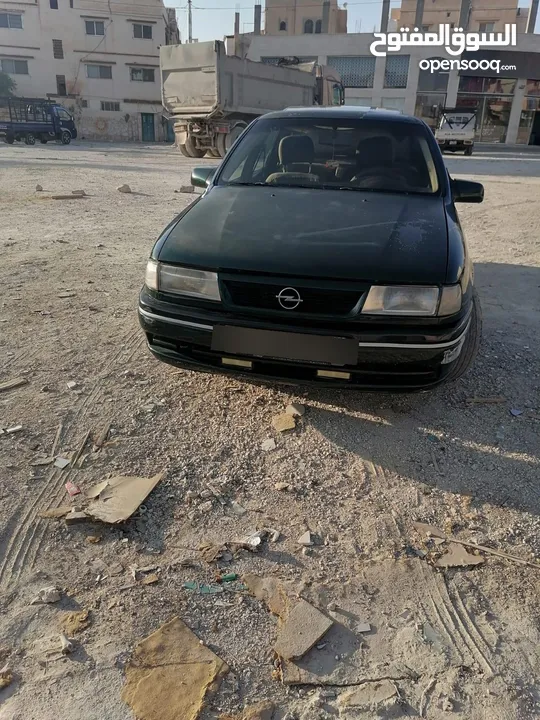 اوبل فيكترا موديل 1995 بحاله جيده  منتهي ترخيصها سنه للبيع ماتور 16 حلاب جير عادي 5 غيار فتحه بالسقف