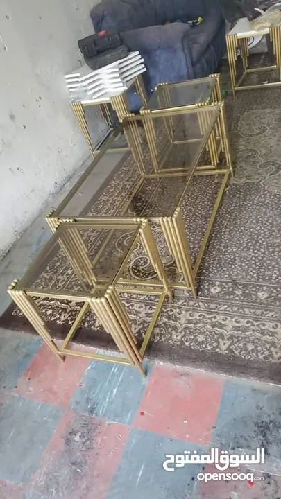 طرابيزات حديد باسعار مميزه لون ذهبي و فضي كل موديل الو سعر مختلف