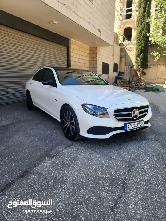 Mercedes E300 plug in hybrid 2020 ترخيص