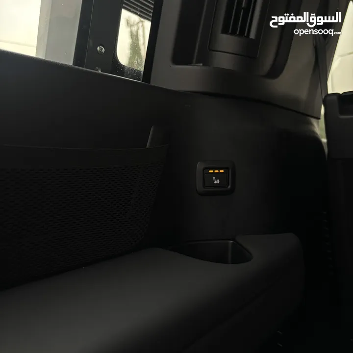 Landrover defender x dynamic 2023 لاند روفر ديفندر 2023 اكس. داينمك