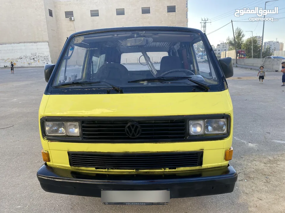 باص فولكس مطعم متنقل